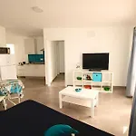 Ancla I Old Town & Playa Chica Apartman